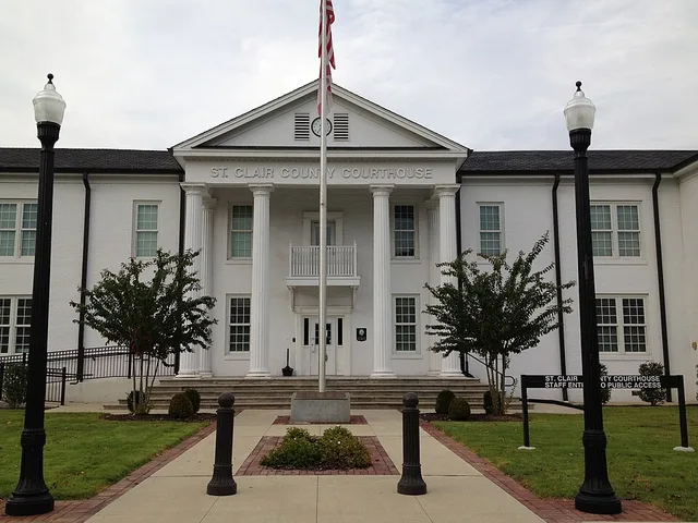 St. Clair County Courthouse in Ashville, Alabama