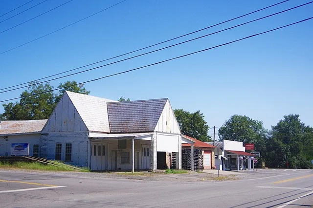 Businesses along U.S. Route 231 in Cleveland, Alabama, United States.