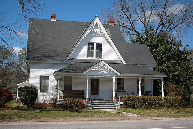 Victorian-era house in Coffeeville, Clarke County, Alabama.
