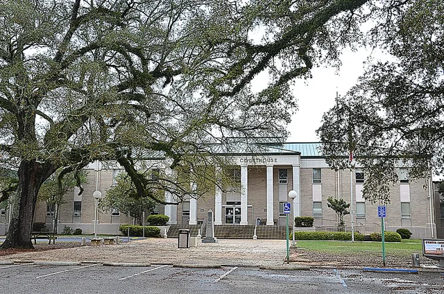 Alabama-Geneva County Courthouse