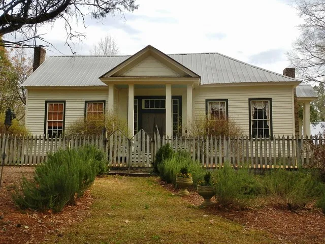 This is a photo of the Chancellor House in Harpersville, AL. It was listed on the National Register of Historic Places on October 29, 2001.