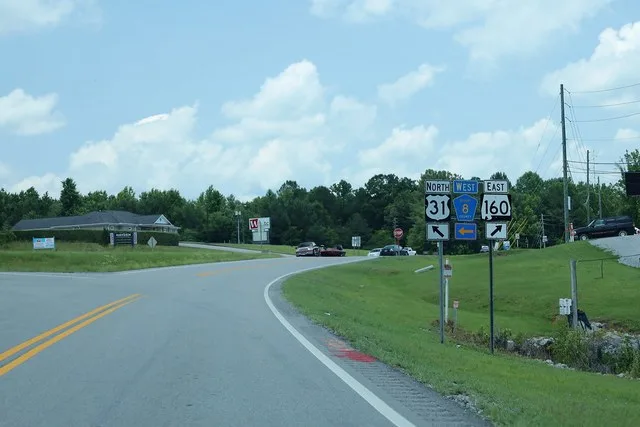 US31 North at AL160 East CR8 West Signs Approaching I-65