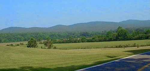 pan of hills in Leeds, Alabama