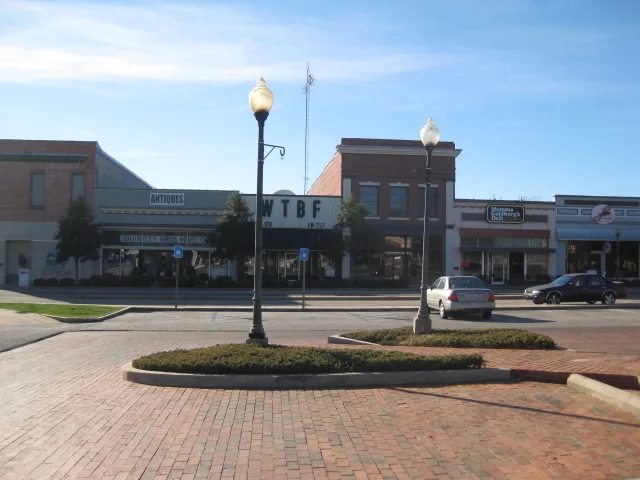 Downtown square in Troy, Alabama.