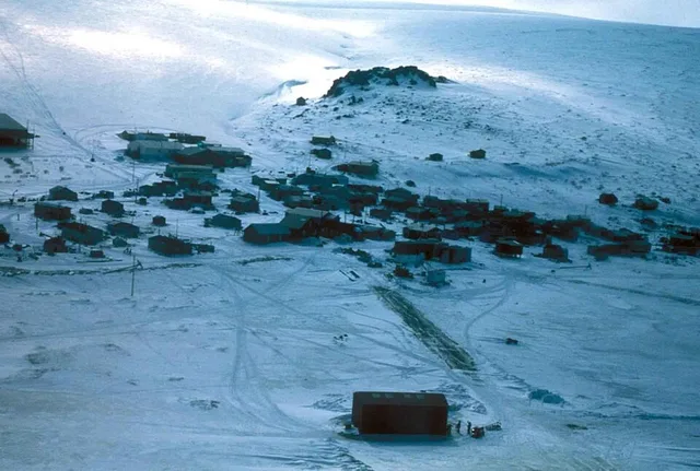 Scammon Bay village is on the south bank of the Kun River, one mile from the Bering Sea. FWS keywords: Villages; Coastal environments; Yukon Delta National Wildlife Refuge; YUDE...
