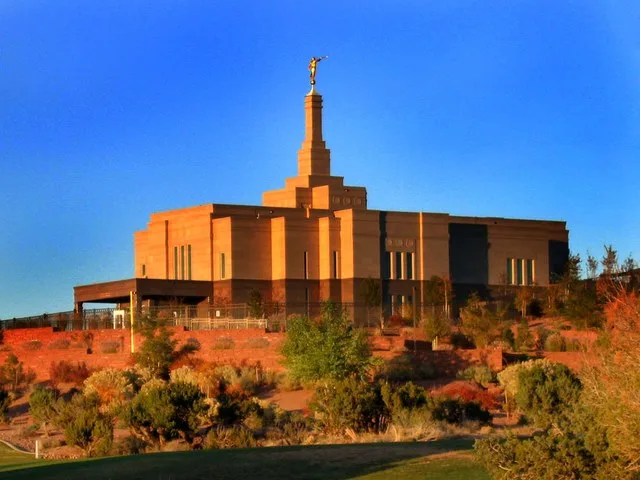 Snowflake Arizona Temple - © 2006 Mike James