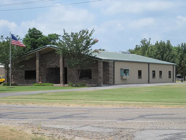 Bay, Arkansas City Hall