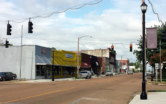 Downtown Brinkley, AR along US 70