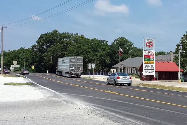 US 62 runs west in Garfield, AR