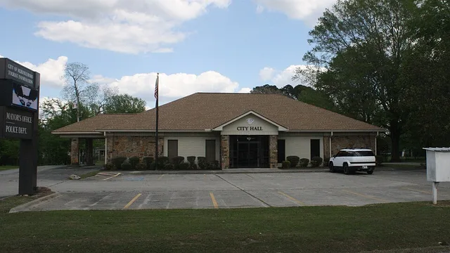 City hall for Murfreesboro, Arkansas at 805 N Washington St, Murfreesboro, AR 71958