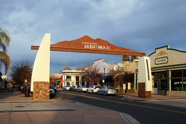 Gateway to downtown Brentwood, California .
