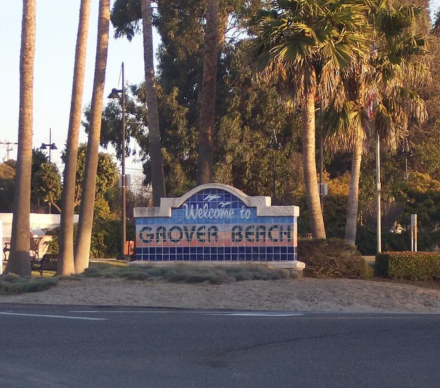 Sign welcoming visitors to the city of Grover Beach , in San Luis Obispo County, California. Located at the corner of Hwy 1 and West Grand Avenue