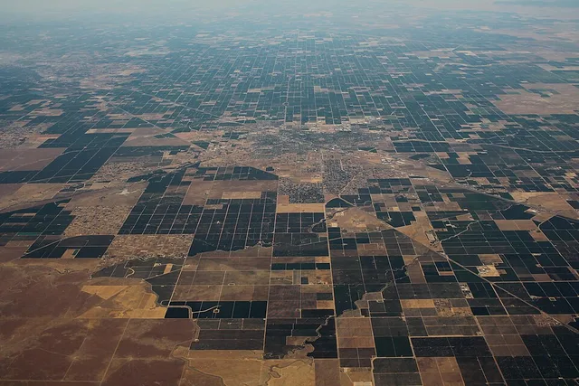 June 2015 Madera, California - Aerial (49394852076).jpg