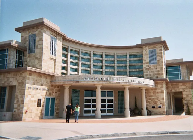 Ovitt Family Community Library (Formally known as Ontario City Library), Ontario, California. Photo taken April 5, 2006 by me. I release all rights.