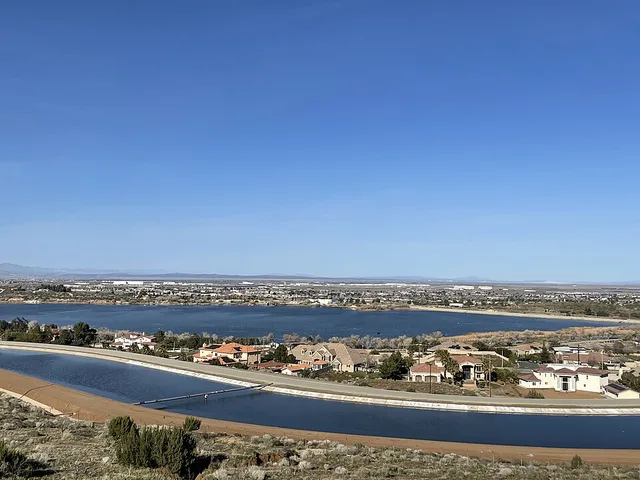 A photo of Palmdale, ca from the Lamont Odett Vista Point, 14 freeway north