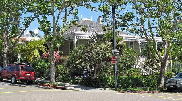 w:National Register of Historic Places listings in Alameda County, California . Wetmore House, 342 Bonita Ave., Piedmont, CA. Photographed 2009-05-17 from the northwest corner of...
