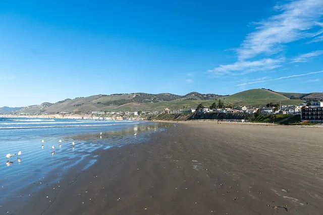 Pismo Beach looking north towards the mountains.