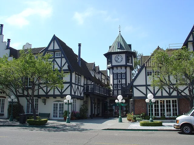 Tivoli Square, Solvang, California. The ‘Tivoli Square’ sign has been replace with a ‘Wine Valley Inn’ sign sometime between September 2003 and February 2008.
