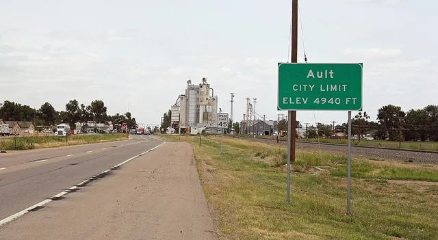 Ault, Weld County, Colorado. The view is to the north, along the shoulder of U.S. Highway 85.