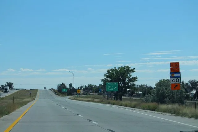 I-70 East - Exit 326 - Deer Trail - Detour CO40