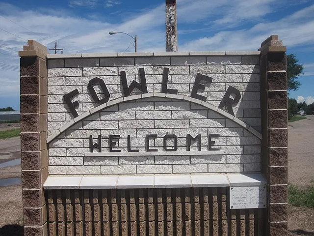 I took photo in Fowler, CO, with Canon camera.