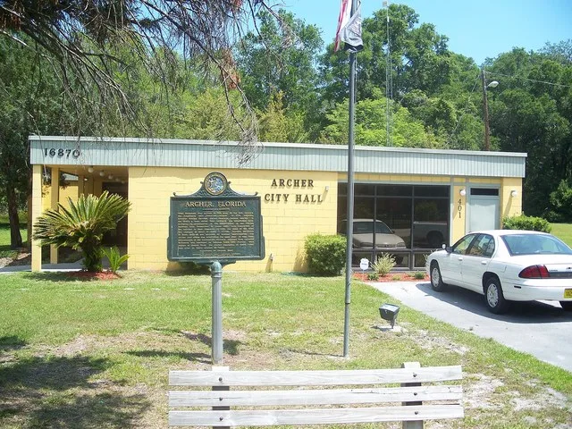 Archer, Florida : City hall