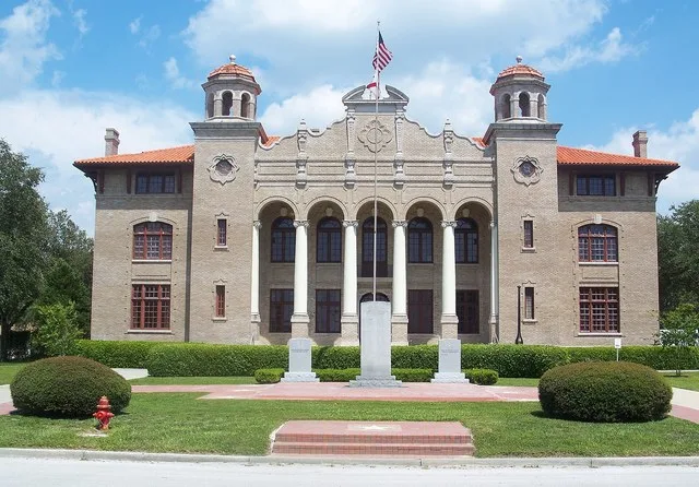 Bushnell, Florida : Sumter County Courthouse :