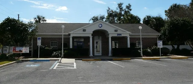 Capital City Bank on NE 210th Street in Cross City, Florida .