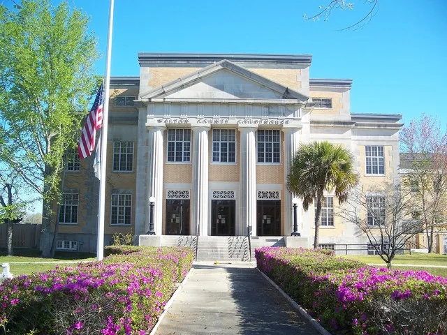 DeFuniak Springs, Florida : DeFuniak Springs Historic District : Walton County Courthouse.