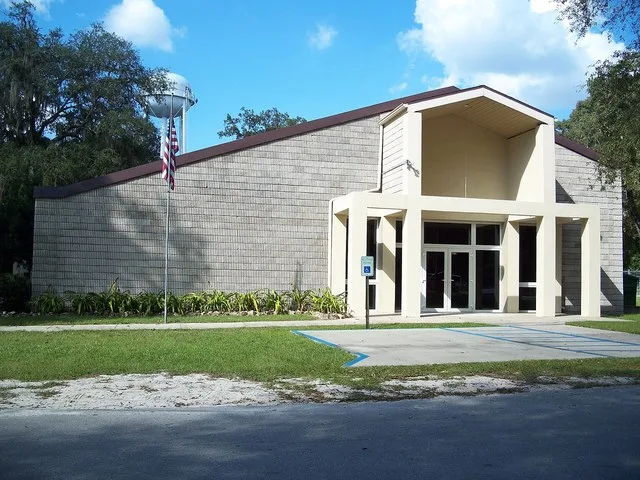 Fanning Springs, Florida : City hall
