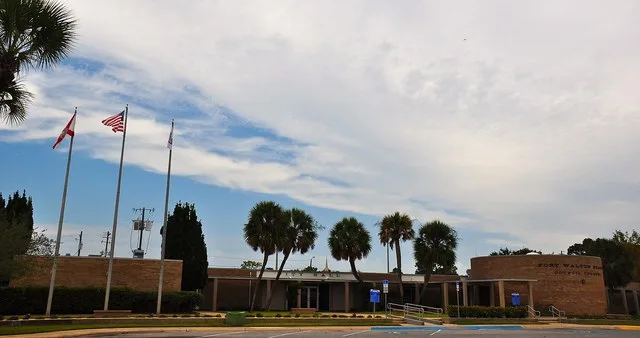 The city hall of Fort Walton Beach, FL
