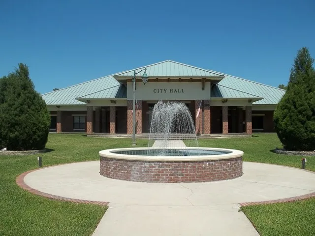 Fruitland Park : City hall.