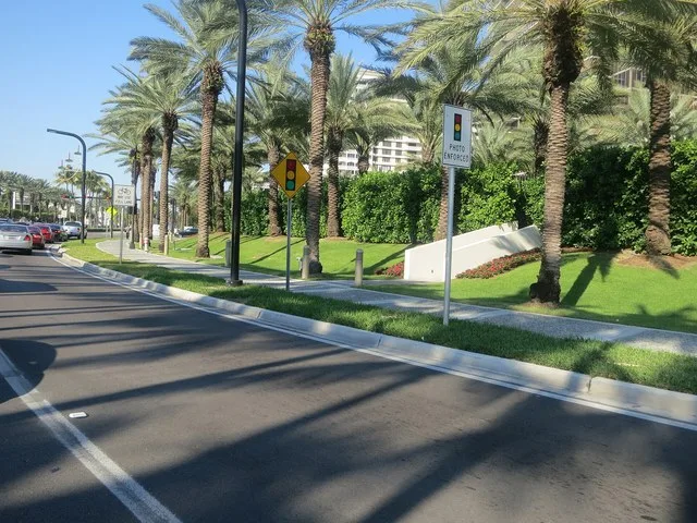 Golden Beach, FL 33160, USA