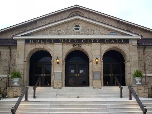 Holly Hill City Hall, in Holly Hill, Florida