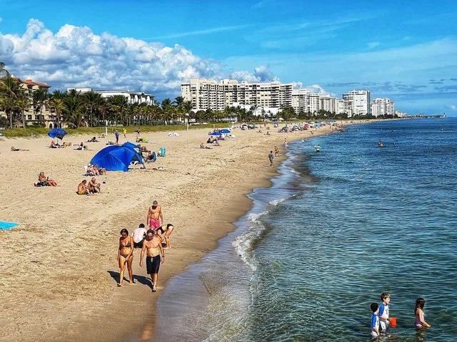 Lauderdale-by-the-Sea is a town in Broward County, Florida, United States, situated 33 miles north of Miami. As of the 2010 census, the population was 6,056. It is part of the Mia...