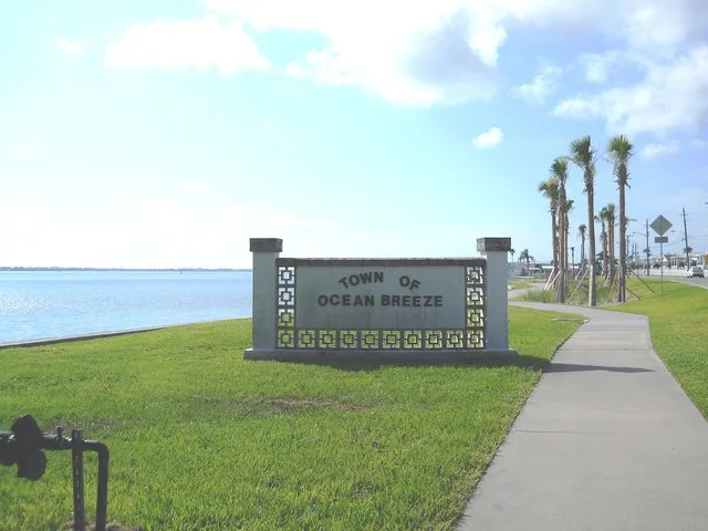Ocean Breeze Resort, Ocean Breeze, Florida: Welcome sign showing the town's new name, looking south on Indian River Drive