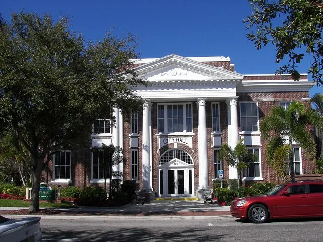 City Hall in Punta Gorda, Florida .