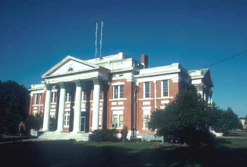 Wheeler County Courthouse (Built 1913), Alamo, Georgia