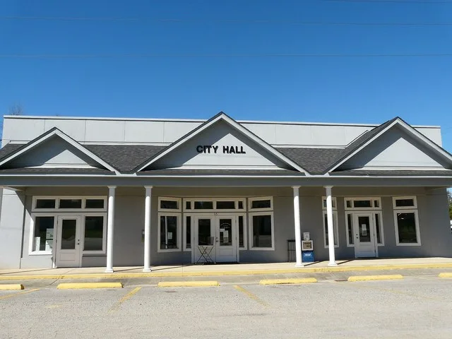 The City Hall of Attapulgus, Georgia at Main Street and Thomas Avenue.