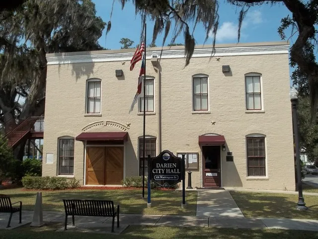 Darien, Georgia : Vernon Square-Columbus Square Historic District: City hall