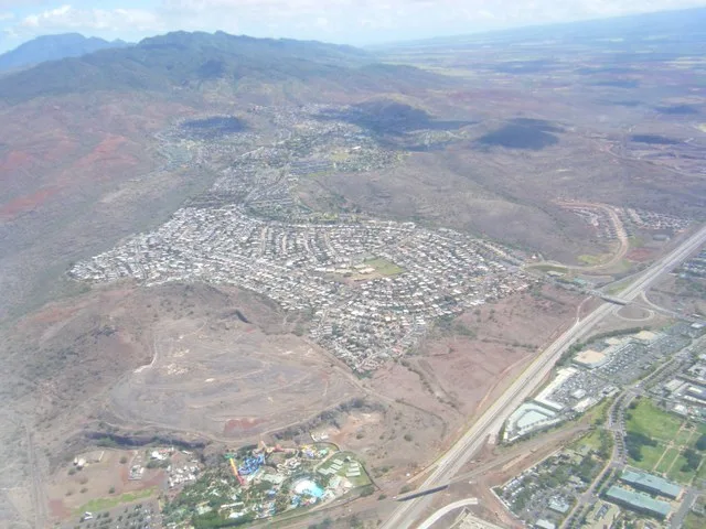 Makakilo, Oahu, Hawaii from air. Route: Lihue, Kauai to Honolulu on go! Air.