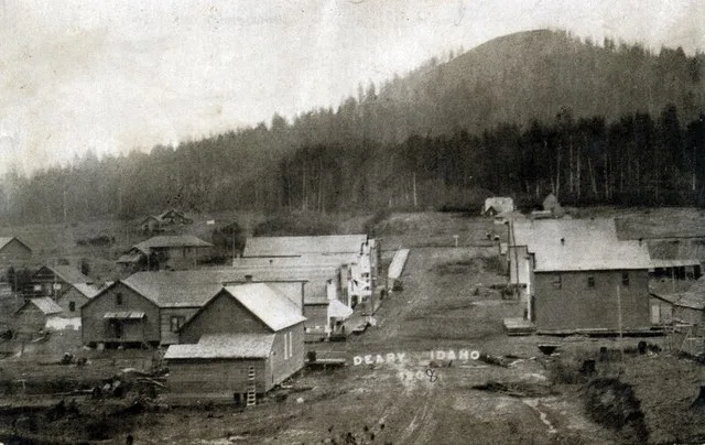 DEARY IDAHO Date: 1908 Source Type: Postcard Printer, Publisher, Photographer: M. A. Davis, Inland Printing Company (#1809) Postmark: None Collection: Steven R. Shook Remark: This...