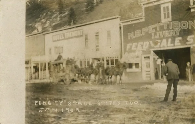 ELK CITY STAGE STITES IDA. JAN. 1909. Date: January 1909 Source Type: Postcard Publisher, Printer, Photographer: Unknown (#81) Postmark: June 11, 19??, Stites, Idaho Collection: S...