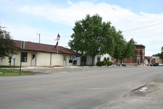 Fisher_Illinois_Post_office_and_downtown