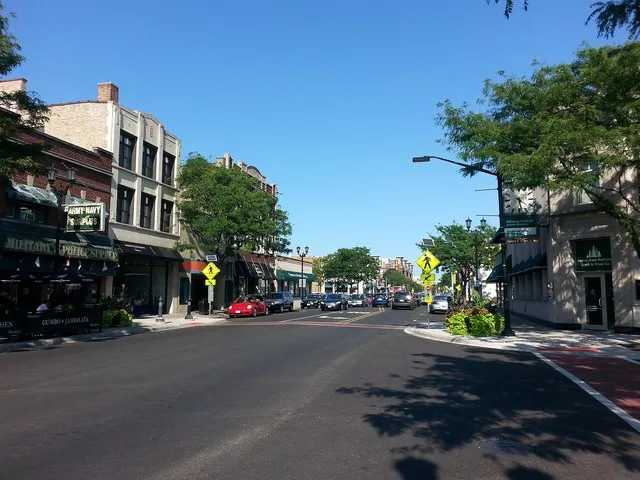 Madison Street, Forest Park