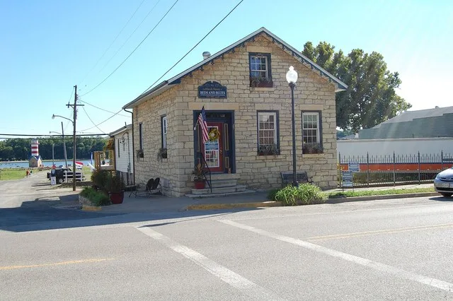 25 E. Main St. (Illinois Route 100) Grafton