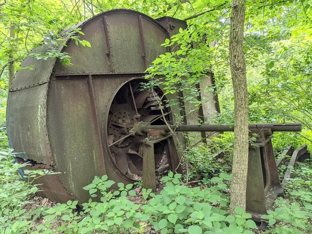 The Dorthel No. 1 Coal Mine in Hanna City, IL had an air shaft at the bottom of the ravine, west of the old grade school. It is assumed to have been built in 1885, based on a Stat...