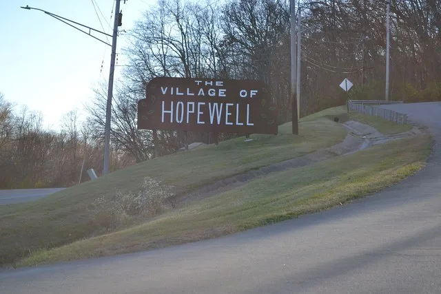 Hopewell sign, Hopewell Drive at Illinois Route 29 , Hopewell, Illinois