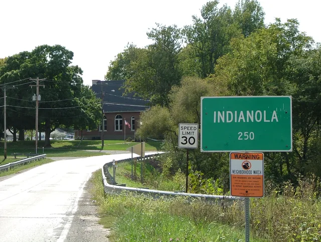 The northeast edge of Indianola, Illinois