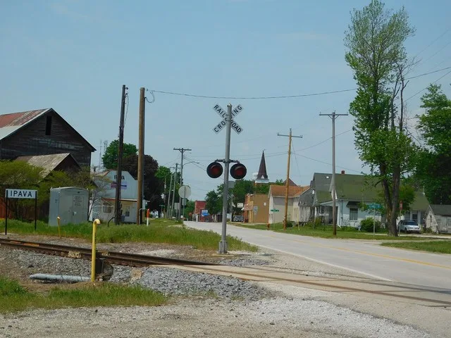 The village of Ipava, Illinois along U.S. Route 136 .